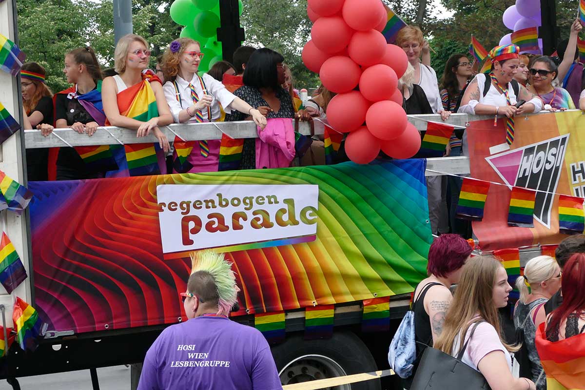 'vienna pride 2018' in Wien - Regenbogenparade am Sa. 16. Juni 2018